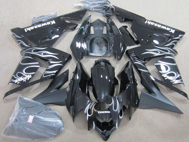 2004-2005 Kawasaki ZX10R Motorcycle Fairings - Black with White Flame Canada Suppliers