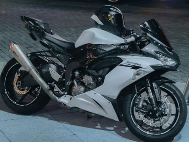 2019-2022 Kawasaki ZX6R Motorcycle Fairings - White Black Carbon Fiber Canada Suppliers