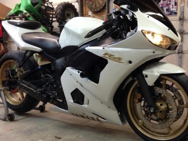 2005 Yamaha YZF 600 R6 Motorcycle Fairings - White Gold Canada Suppliers