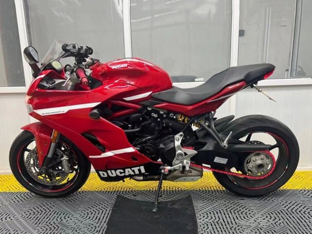 2017-2022 Ducati Supersport 939/939S Motorcycle Fairings - Red Black White Stripe Canada Suppliers