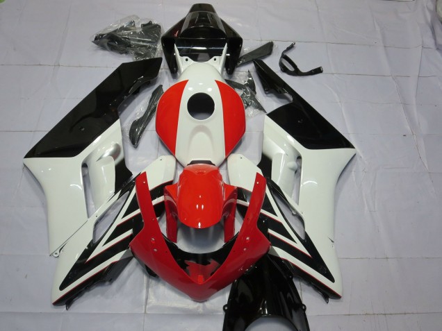 2004-2005 Red Black and White CBR1000RR Motorcycle Fairings 2004-2005 Red Black and White CBR1000RR Motorcycle Fairings