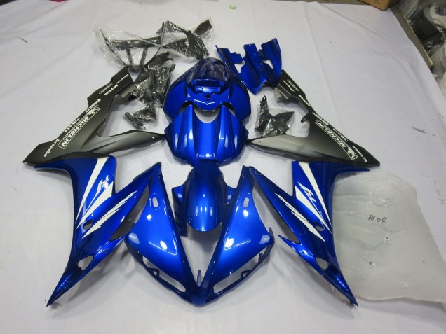 2004-2006 Blue and Matte R1 Motorcycle Fairings 2004-2006 Blue and Matte R1 Motorcycle Fairings
